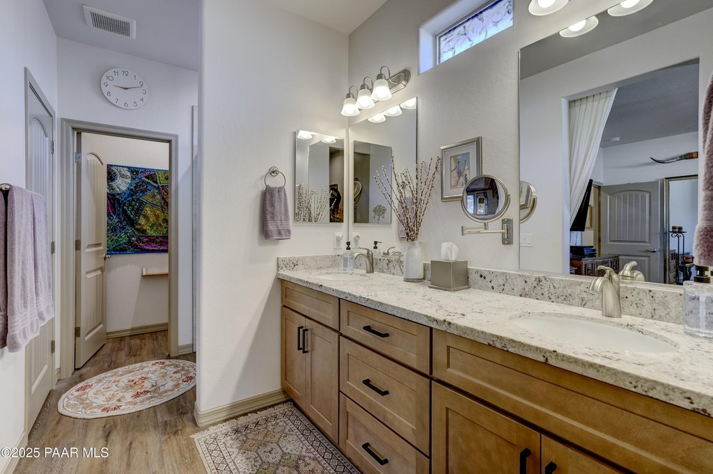 Prescott Valley, Arizona, 86314, United States, 3 Bedrooms Bedrooms, ,2 BathroomsBathrooms,Residential,Forsale,1994060