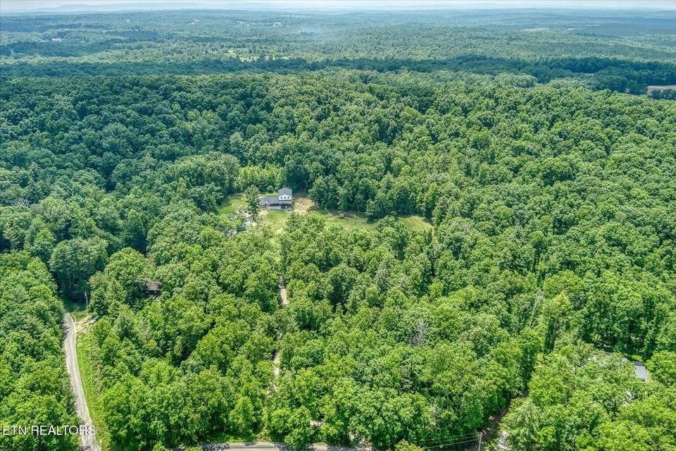 Deer Lodge, Tennessee, 37726, United States, 6 Bedrooms Bedrooms, ,2 BathroomsBathrooms,Residential,Forsale,1929820