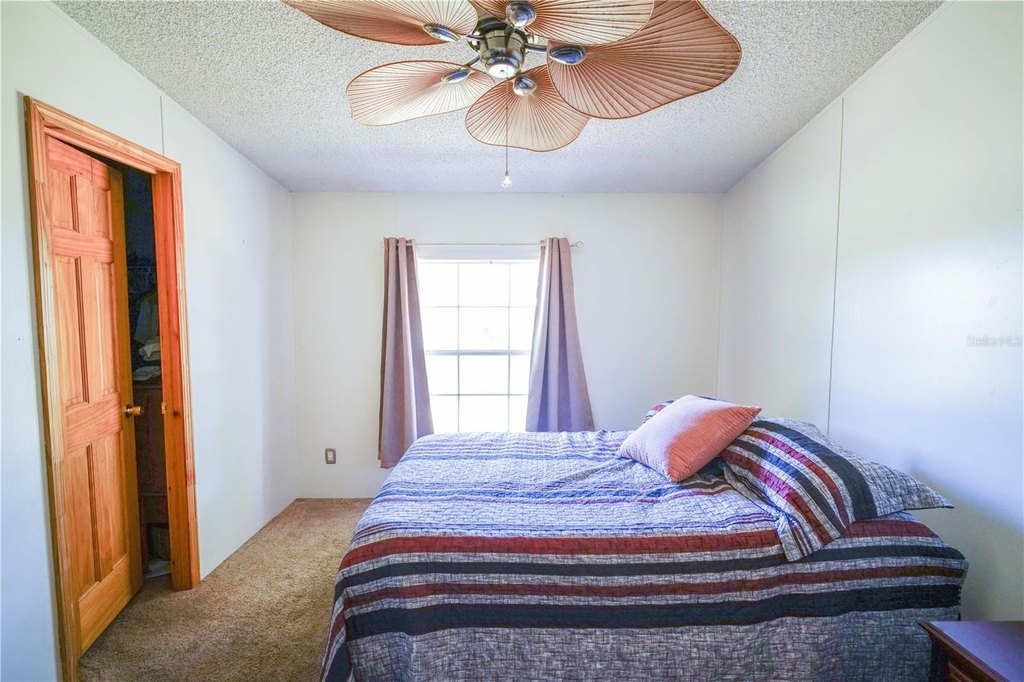 MORRISTON, Florida, 32668, United States, 4 Bedrooms Bedrooms, ,2 BathroomsBathrooms,Residential,Forsale,1994117