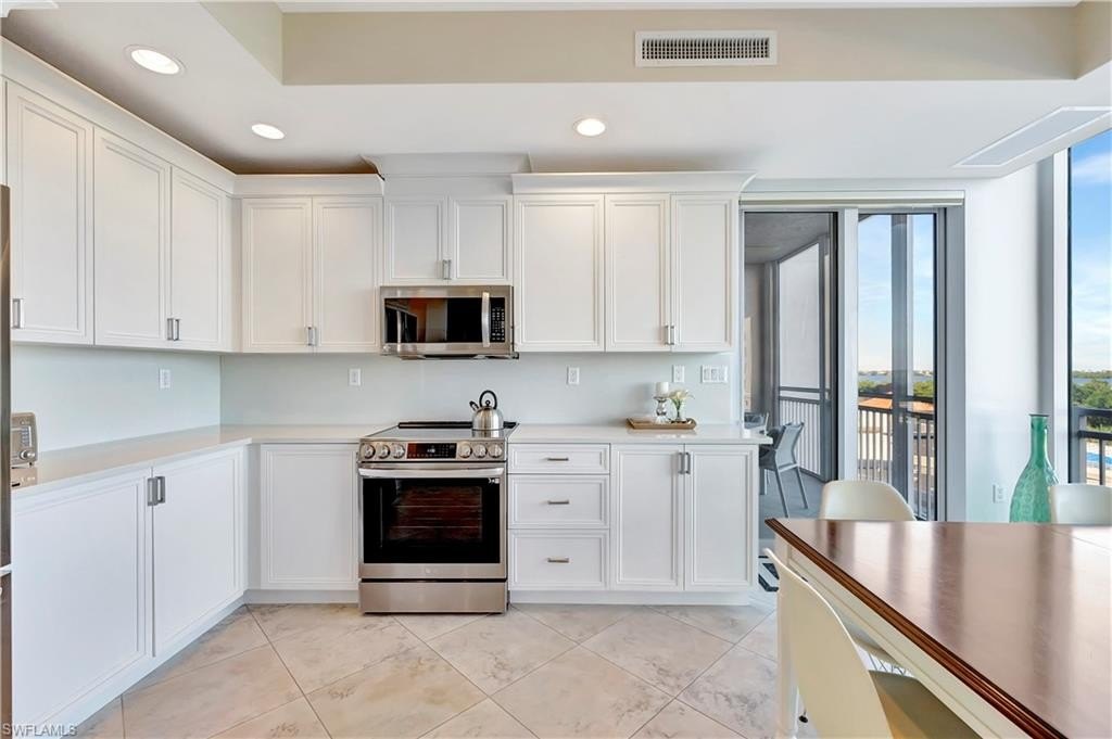 BONITA SPRINGS, Florida, 34134, United States, 2 Bedrooms Bedrooms, ,2 BathroomsBathrooms,Residential,Forsale,1971962