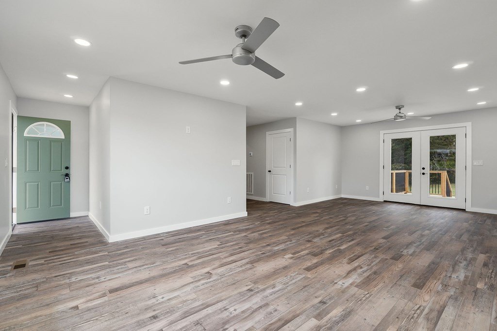 Cookeville, Tennessee, 38501, United States, 3 Bedrooms Bedrooms, ,3 BathroomsBathrooms,Residential,Forsale,1996597