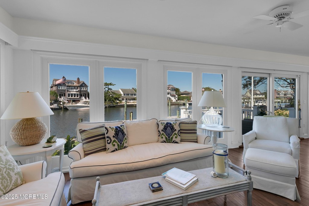 Mantoloking, New Jersey, 08738, United States, 6 Bedrooms Bedrooms, ,4 BathroomsBathrooms,Residential,Forsale,1966063