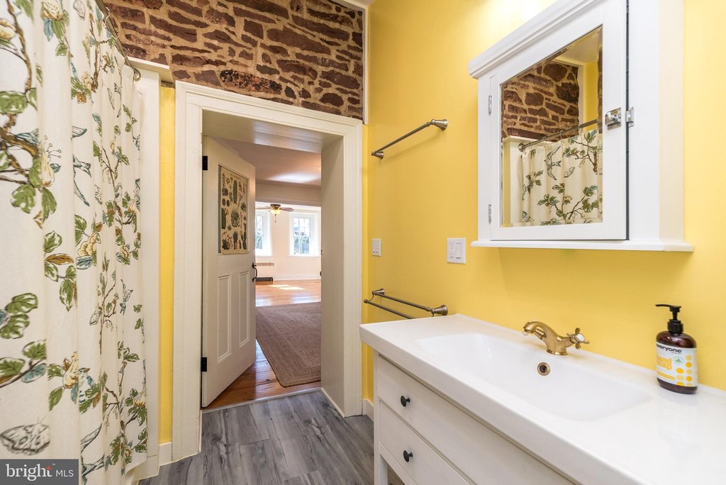 SCHWENKSVILLE, Pennsylvania, 19473, United States, 4 Bedrooms Bedrooms, ,2 BathroomsBathrooms,Residential,Forsale,2004194