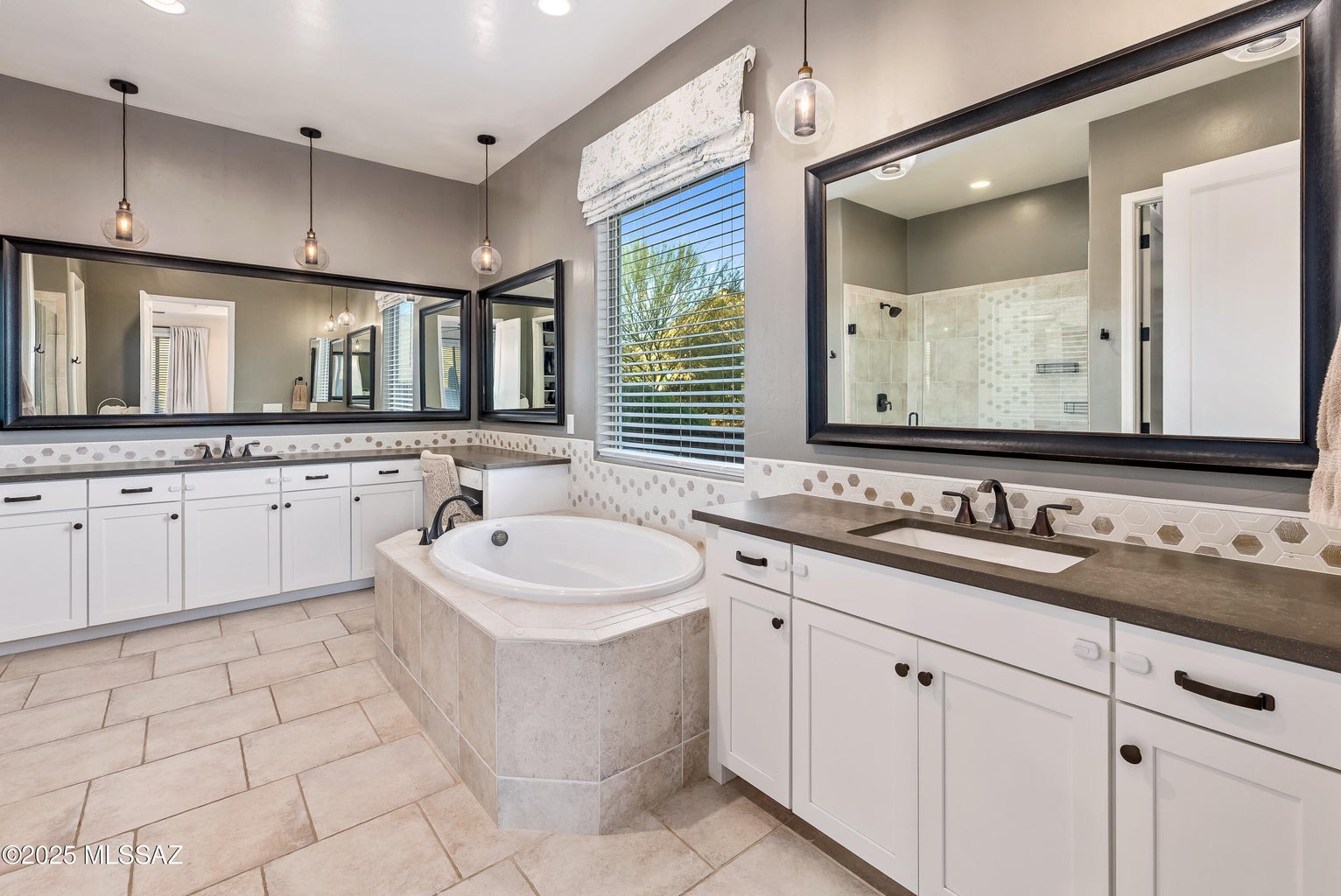 Tucson, Arizona, 85737, United States, 3 Bedrooms Bedrooms, ,4 BathroomsBathrooms,Residential,Forsale,1990093