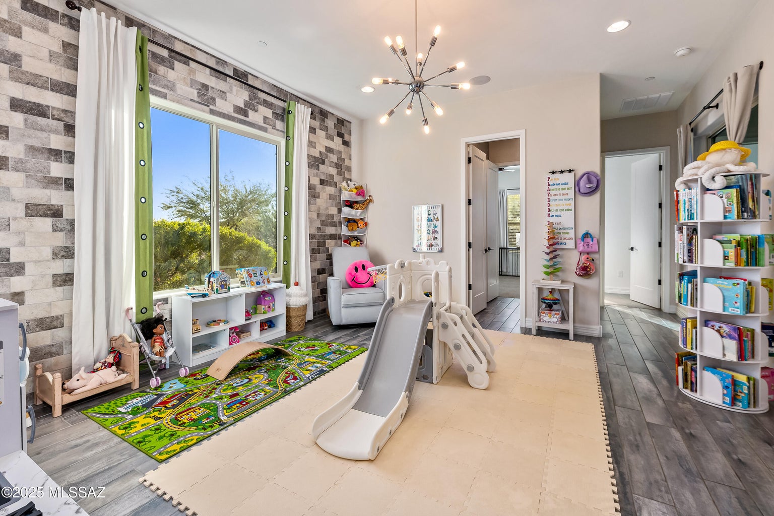 Tucson, Arizona, 85737, United States, 3 Bedrooms Bedrooms, ,4 BathroomsBathrooms,Residential,Forsale,1990093