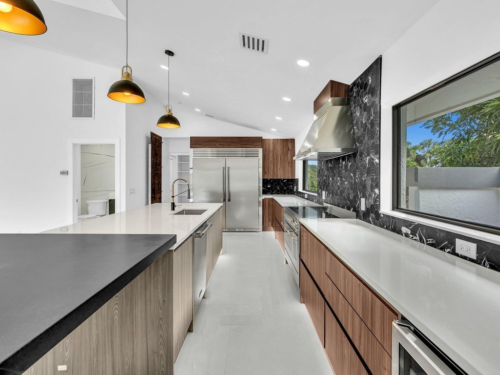 Boca Raton, Florida, 33433, United States, 5 Bedrooms Bedrooms, ,3.5 BathroomsBathrooms,Residential,Forsale,2009931