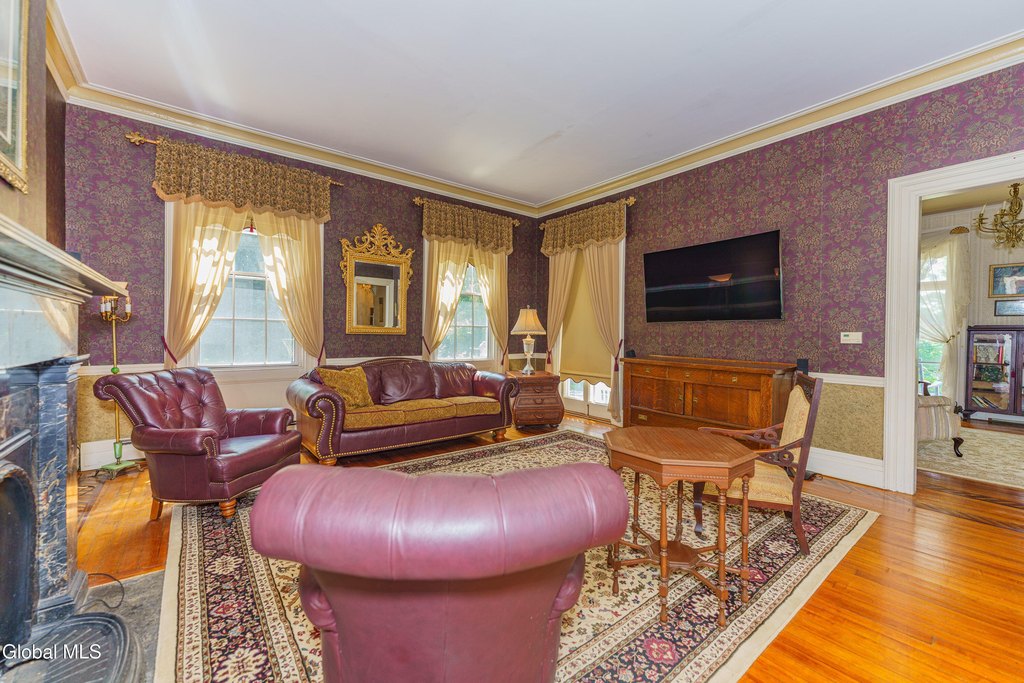 Schodack Landing, New York, 12156, United States, 7 Bedrooms Bedrooms, ,3 BathroomsBathrooms,Residential,Forsale,1953151