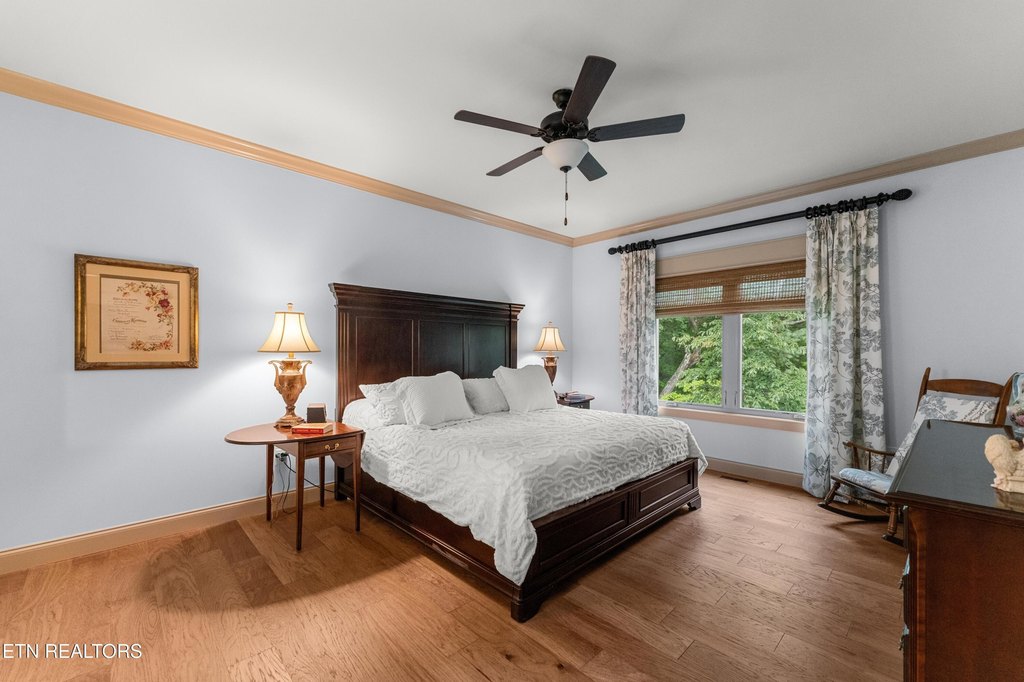 Crossville, Tennessee, 38558, United States, 4 Bedrooms Bedrooms, ,3 BathroomsBathrooms,Residential,Forsale,1952849