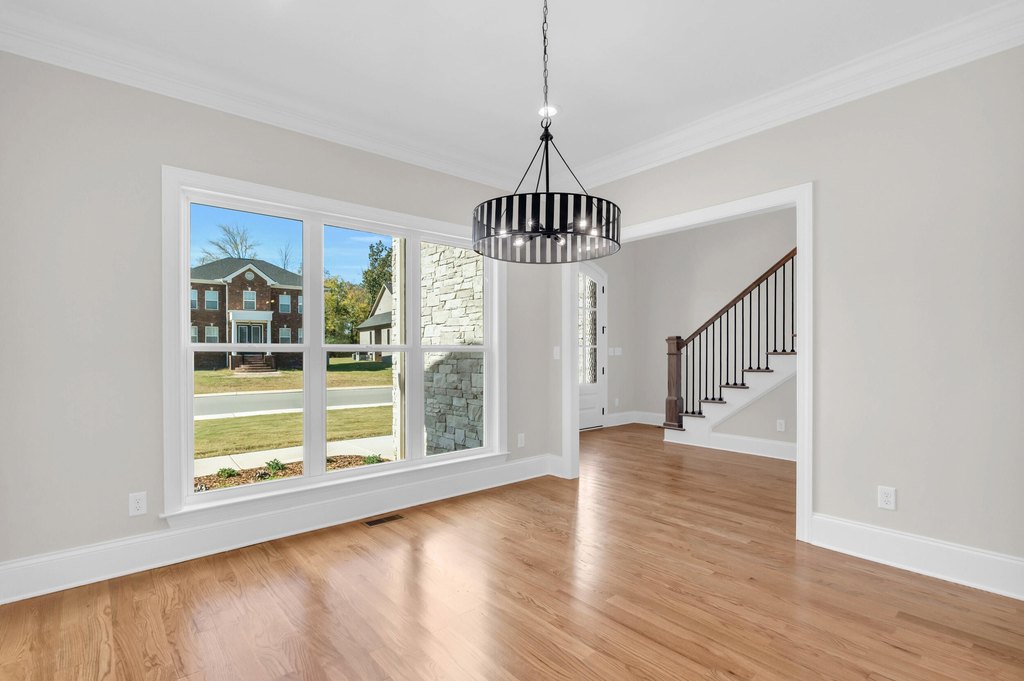 Chattanooga, Tennessee, 37421, United States, 5 Bedrooms Bedrooms, ,4 BathroomsBathrooms,Residential,Forsale,2009582