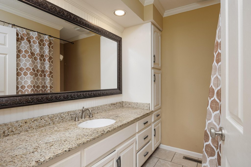 Ooltewah, Tennessee, 37363, United States, 4 Bedrooms Bedrooms, ,3.5 BathroomsBathrooms,Residential,Forsale,1922175