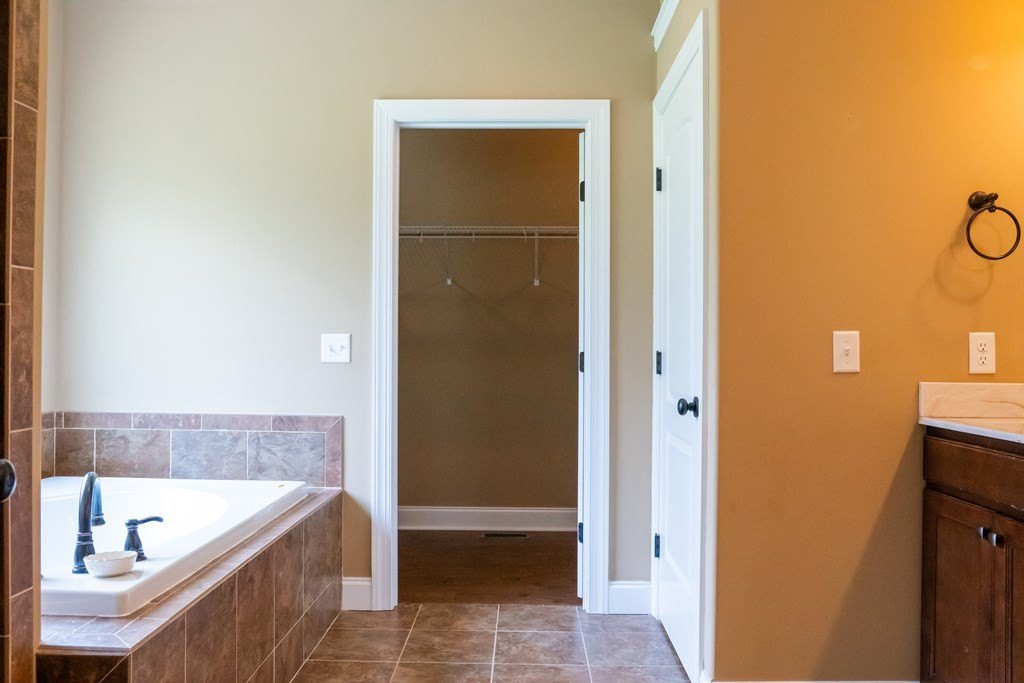 COOKEVILLE, Tennessee, 38506, United States, 3 Bedrooms Bedrooms, ,2 BathroomsBathrooms,Residential,Forsale,1929818