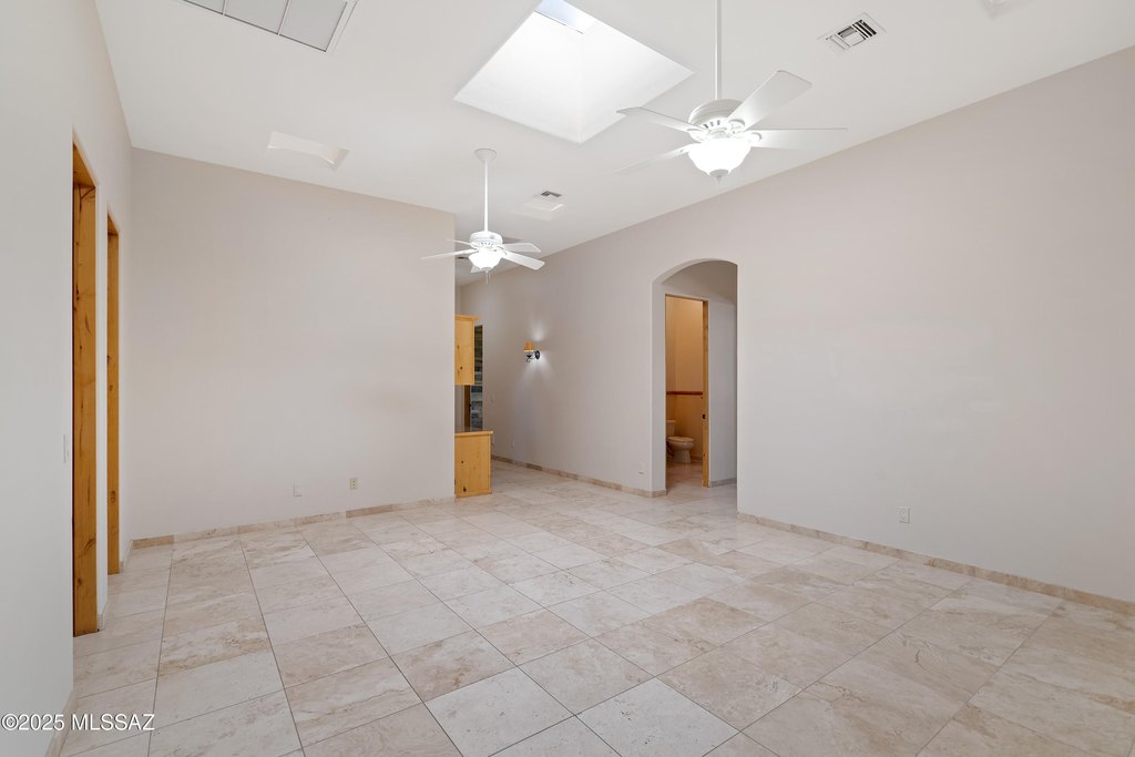 Tucson, Arizona, 85755, United States, 4 Bedrooms Bedrooms, ,5.5 BathroomsBathrooms,Residential,Forsale,1990104