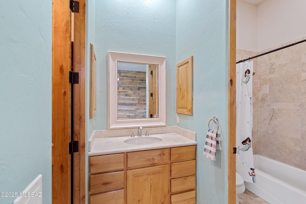 Tucson, Arizona, 85755, United States, 4 Bedrooms Bedrooms, ,5.5 BathroomsBathrooms,Residential,Forsale,1990104