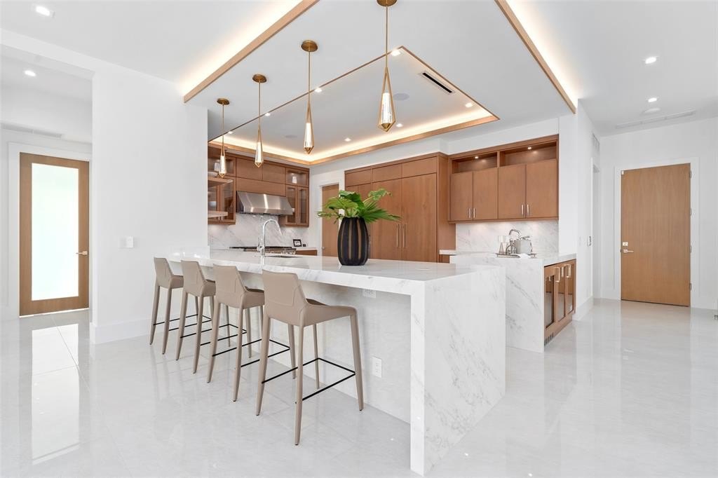 Fort Lauderdale, Florida, 33301, United States, 6 Bedrooms Bedrooms, ,5.5 BathroomsBathrooms,Residential,Forsale,1994100