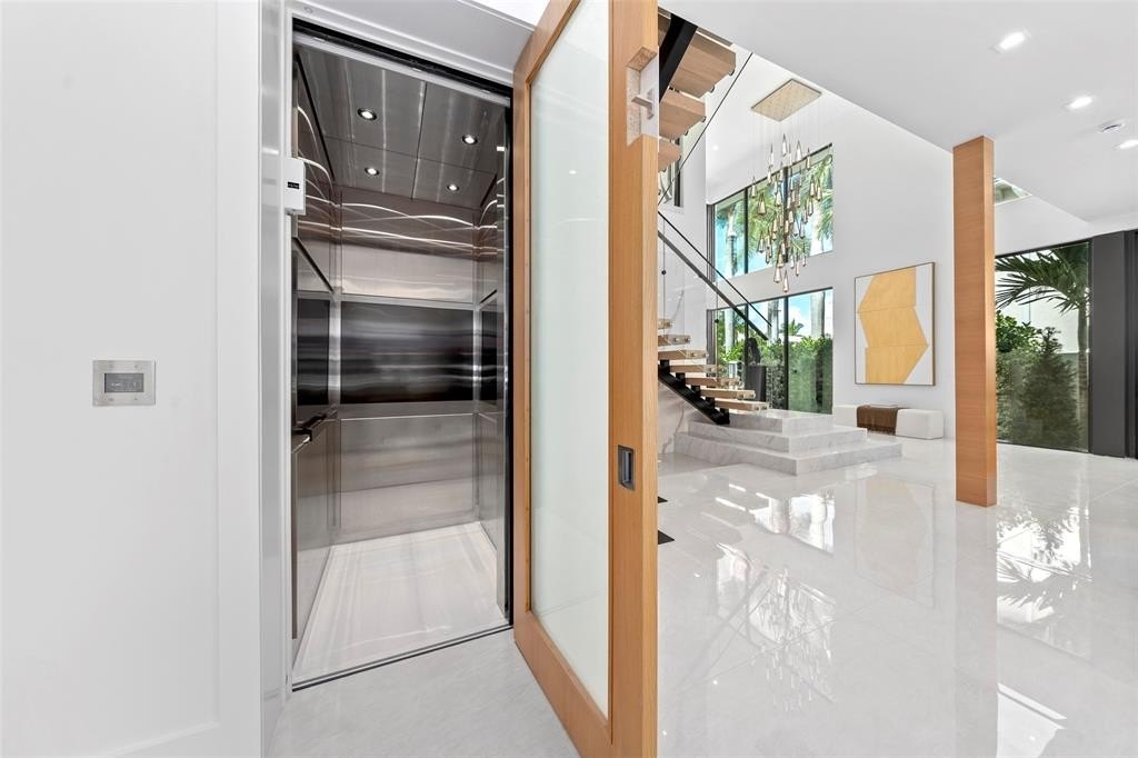 Fort Lauderdale, Florida, 33301, United States, 6 Bedrooms Bedrooms, ,5.5 BathroomsBathrooms,Residential,Forsale,1994100