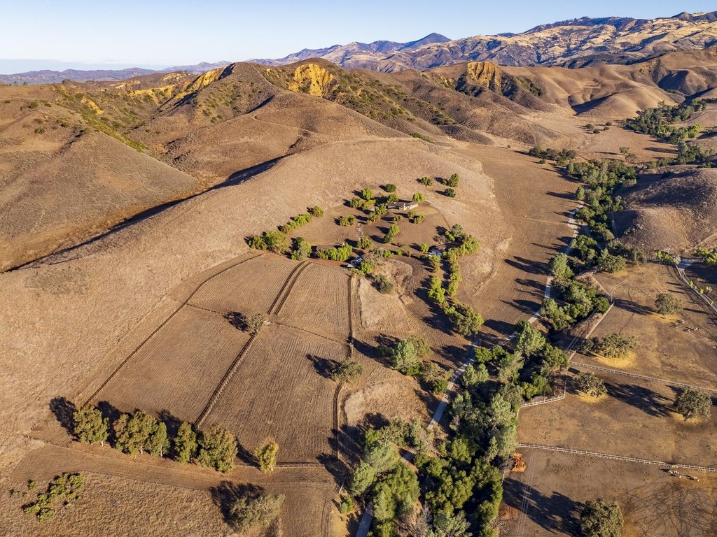 SANTA YNEZ, California, 93460, United States, 4 Bedrooms Bedrooms, ,6 BathroomsBathrooms,Residential,Forsale,2004323