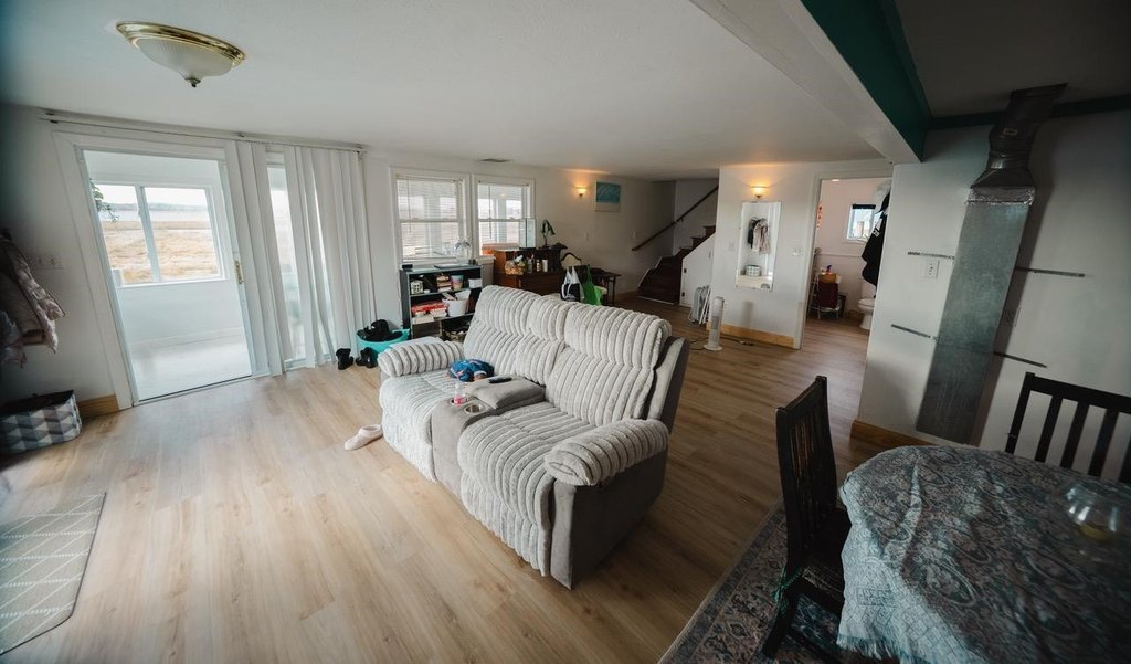 Hampton, New Hampshire, 03842, United States, 4 Bedrooms Bedrooms, ,2 BathroomsBathrooms,Residential,Forsale,2002422