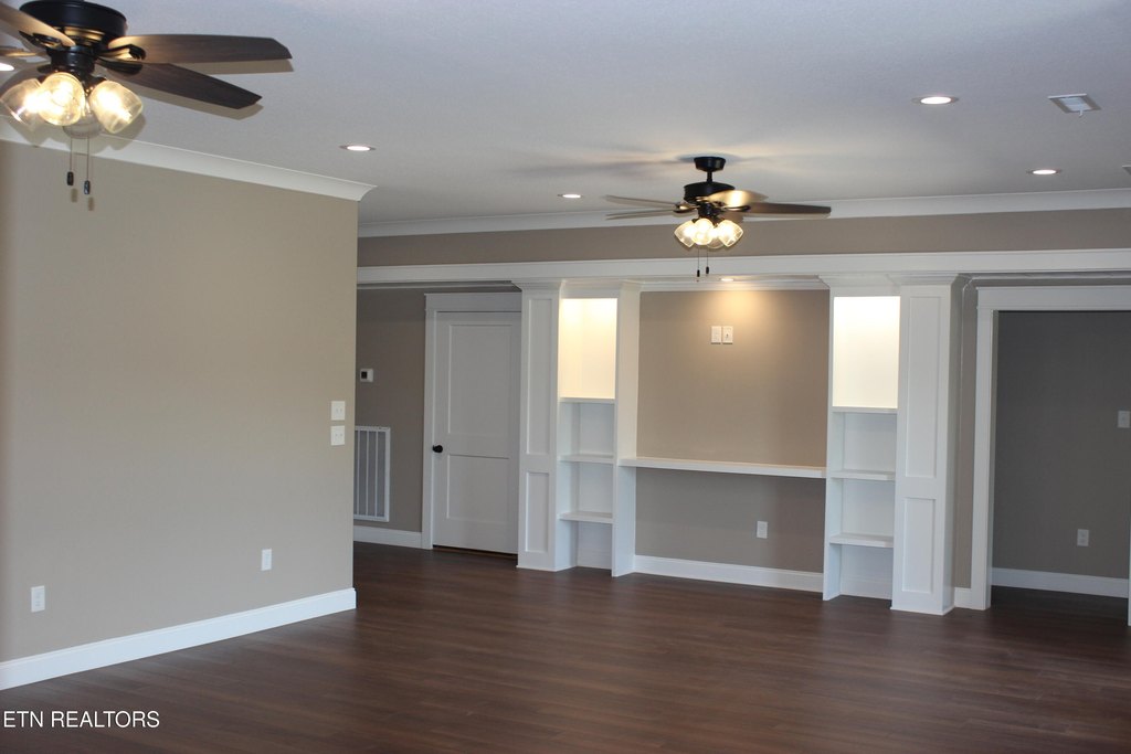 Madisonville, Tennessee, 37354, United States, 3 Bedrooms Bedrooms, ,3 BathroomsBathrooms,Residential,Forsale,1893807