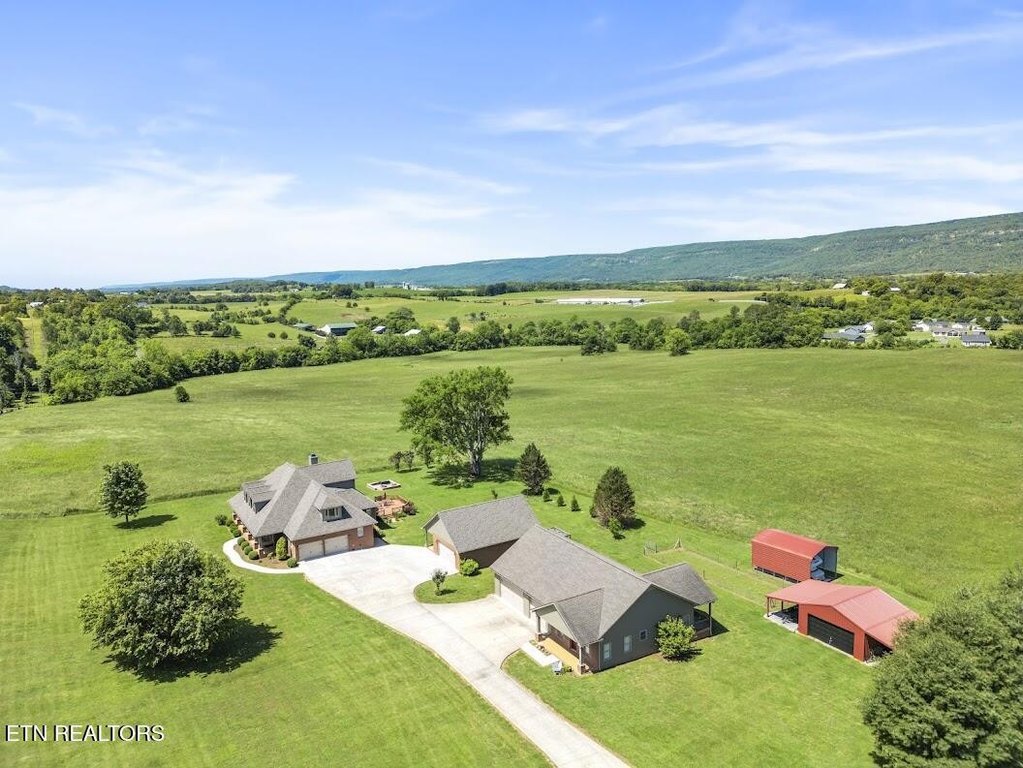 Pikeville, Tennessee, 37367, United States, 4 Bedrooms Bedrooms, ,3.5 BathroomsBathrooms,Residential,Forsale,1886011