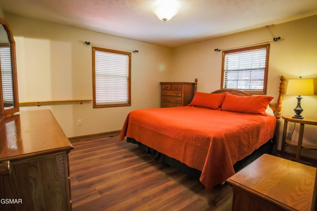 Sevierville, Tennessee, 37862, United States, 3 Bedrooms Bedrooms, ,4 BathroomsBathrooms,Residential,Forsale,1999462