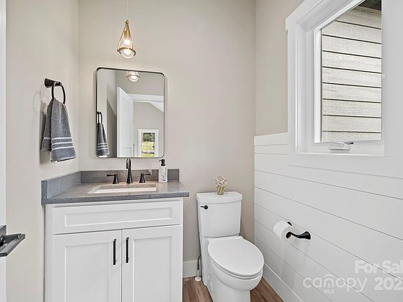 Asheville, North Carolina, 28806, United States, 3 Bedrooms Bedrooms, ,2 BathroomsBathrooms,Residential,Forsale,1986000