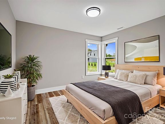 Asheville, North Carolina, 28806, United States, 3 Bedrooms Bedrooms, ,2 BathroomsBathrooms,Residential,Forsale,1986000