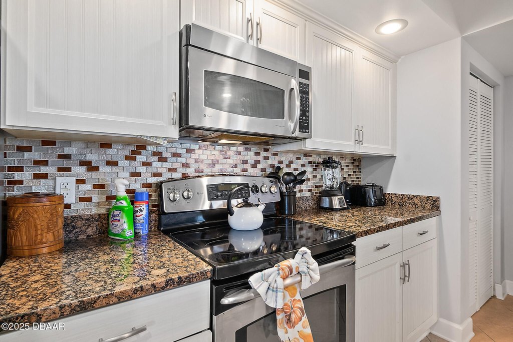 Daytona Beach Shores, Florida, 32118, United States, 3 Bedrooms Bedrooms, ,3 BathroomsBathrooms,Residential,Forsale,1990152