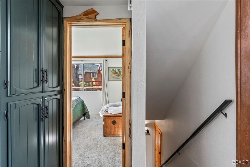 Lake Arrowhead, California, 92352, United States, 4 Bedrooms Bedrooms, ,3 BathroomsBathrooms,Residential,Forsale,1934022