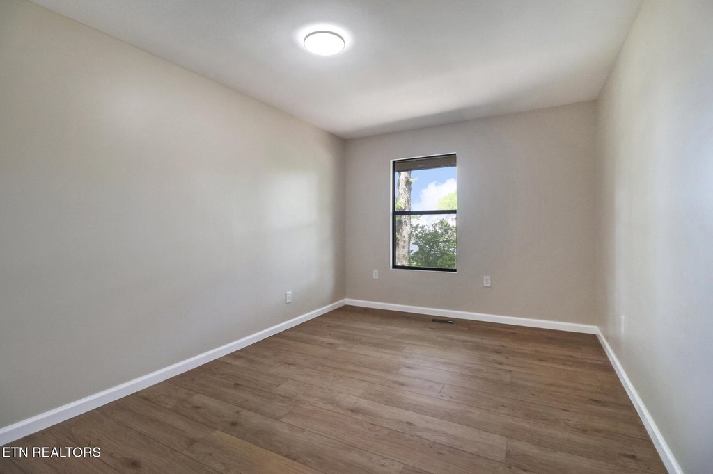 Crossville, Tennessee, 38572, United States, 3 Bedrooms Bedrooms, ,3 BathroomsBathrooms,Residential,Forsale,1959680