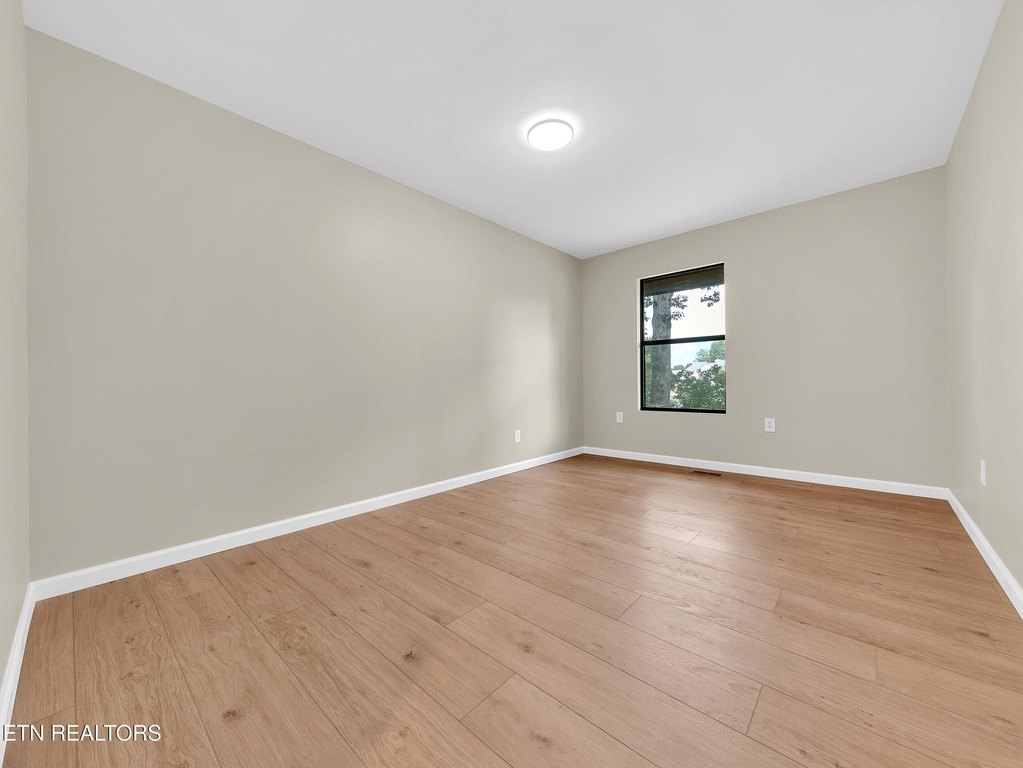 Crossville, Tennessee, 38572, United States, 3 Bedrooms Bedrooms, ,3 BathroomsBathrooms,Residential,Forsale,1959680