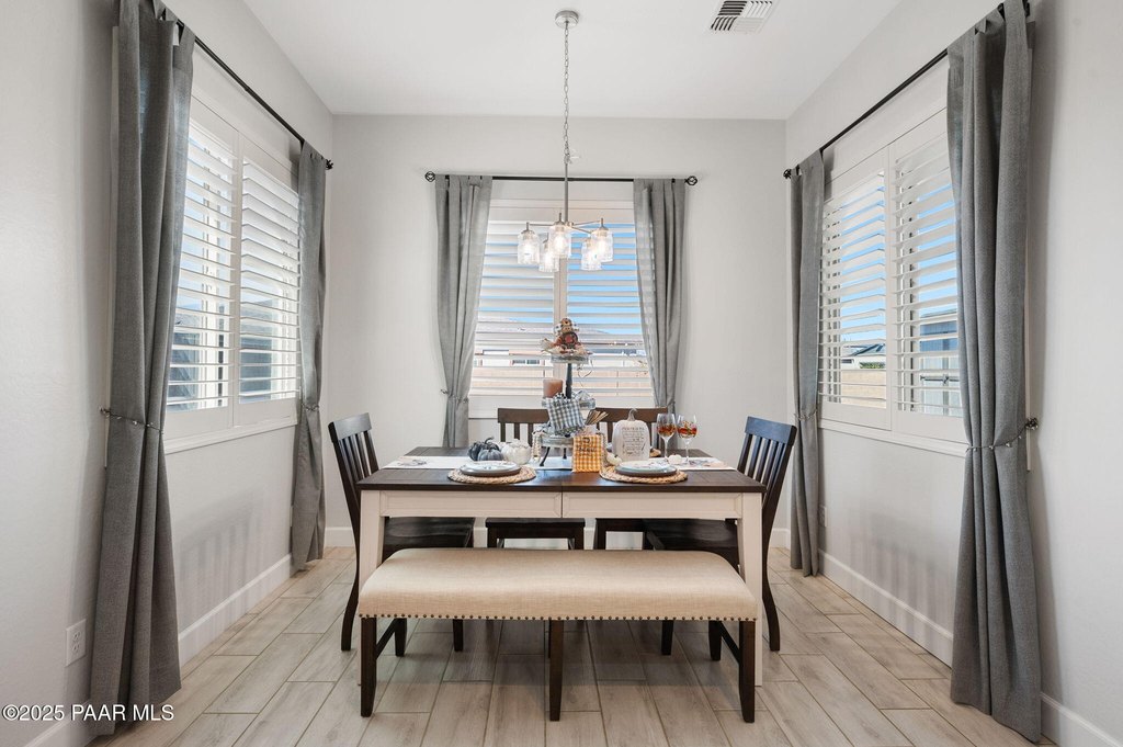 Prescott Valley, Arizona, 86315, United States, 3 Bedrooms Bedrooms, ,4 BathroomsBathrooms,Residential,Forsale,2011290