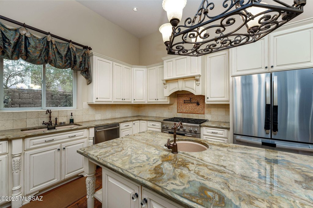 Tucson, Arizona, 85750, United States, 4 Bedrooms Bedrooms, ,3.5 BathroomsBathrooms,Residential,Forsale,2004436