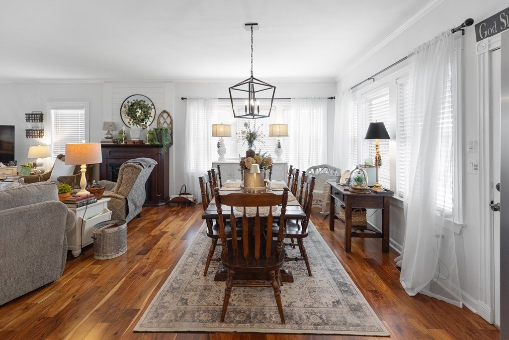 Sparta, Tennessee, 38583, United States, 3 Bedrooms Bedrooms, ,3 BathroomsBathrooms,Residential,Forsale,2010950