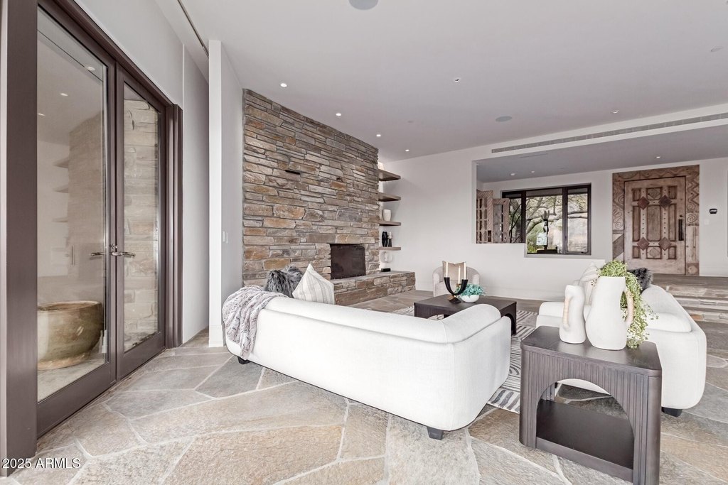 Carefree, Arizona, 85377, United States, 4 Bedrooms Bedrooms, ,5 BathroomsBathrooms,Residential,Forsale,1968441