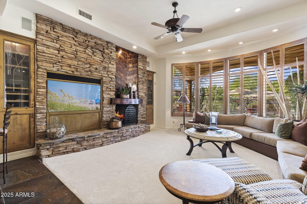 Scottsdale, Arizona, 85260, United States, 6 Bedrooms Bedrooms, ,6.5 BathroomsBathrooms,Residential,Forsale,2014277