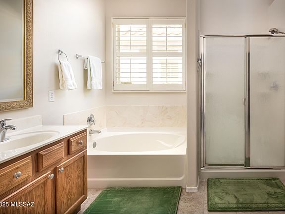 Marana, Arizona, 85658, United States, 2 Bedrooms Bedrooms, ,2 BathroomsBathrooms,Residential,Forsale,1990108