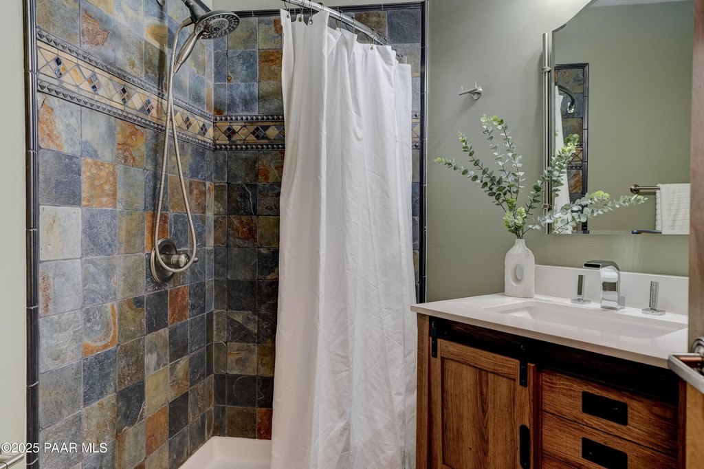 Dewey-Humboldt, Arizona, 86329, United States, 3 Bedrooms Bedrooms, ,2.5 BathroomsBathrooms,Residential,Forsale,1952161