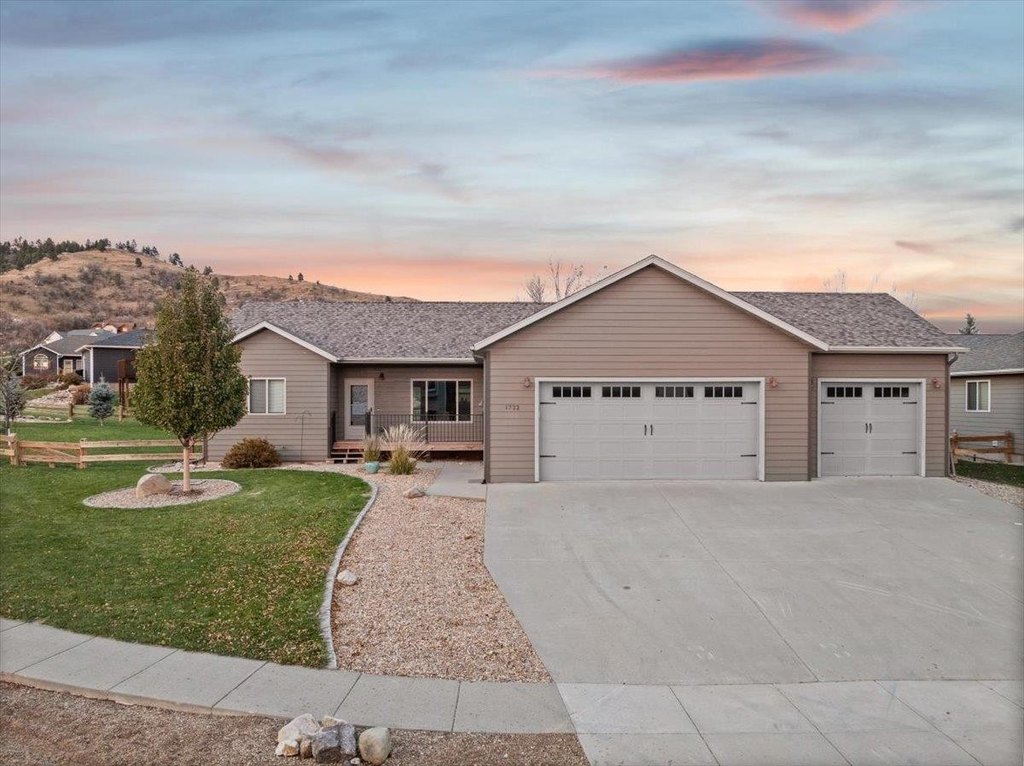 Spearfish, South Dakota, 57783, United States, 6 Bedrooms Bedrooms, ,3 BathroomsBathrooms,Residential,Forsale,2004331