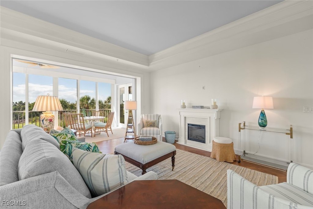 Sanibel, Florida, 33957, United States, 3 Bedrooms Bedrooms, ,2.5 BathroomsBathrooms,Residential,Forsale,1998635