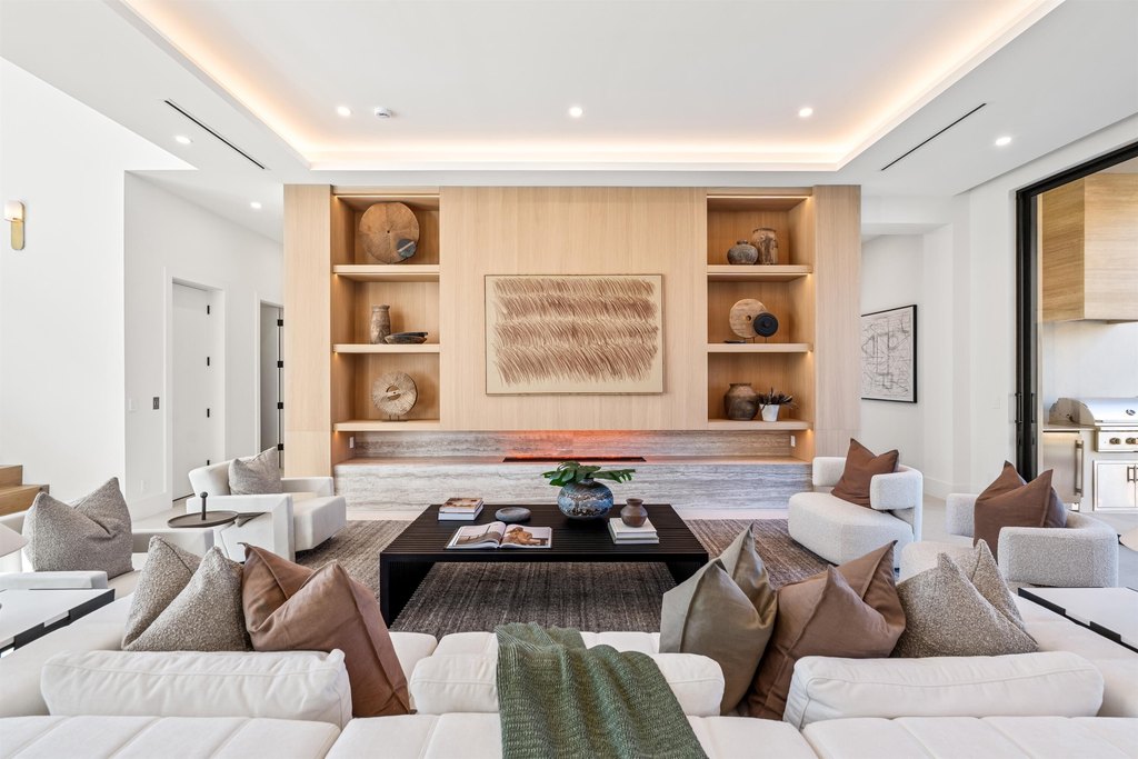 Delray Beach, Florida, 33483, United States, 5 Bedrooms Bedrooms, ,6.5 BathroomsBathrooms,Residential,Forsale,1905163