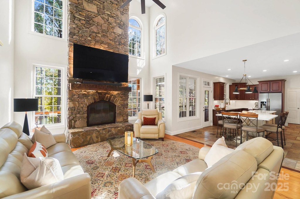 York, South Carolina, 29745, United States, 5 Bedrooms Bedrooms, ,4.5 BathroomsBathrooms,Residential,Forsale,2004558