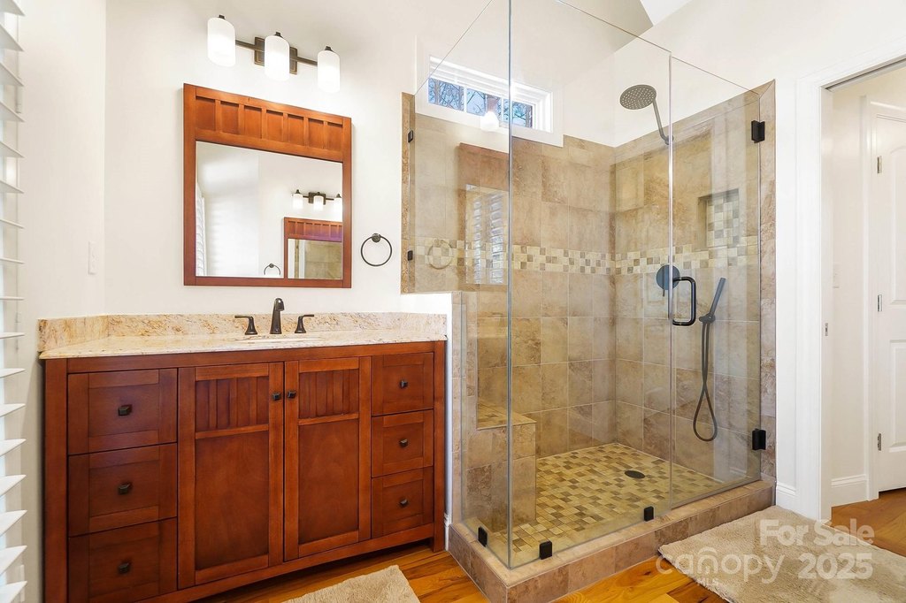 York, South Carolina, 29745, United States, 5 Bedrooms Bedrooms, ,4.5 BathroomsBathrooms,Residential,Forsale,2004558