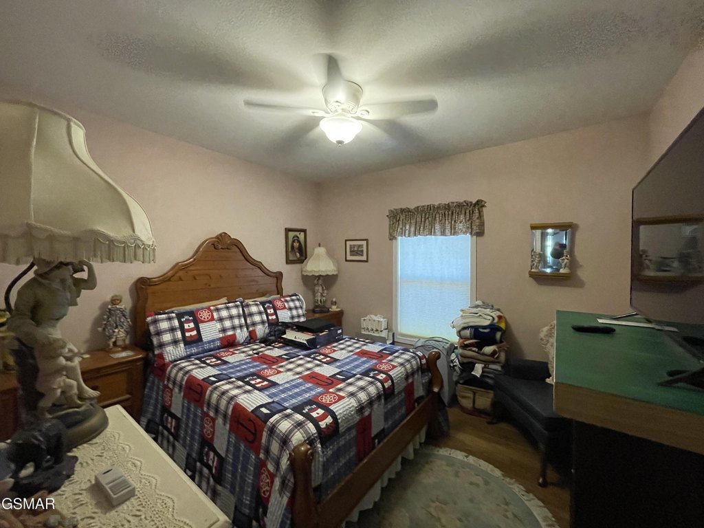 Dandridge, Tennessee, 37725, United States, 3 Bedrooms Bedrooms, ,2.5 BathroomsBathrooms,Residential,Forsale,1999447