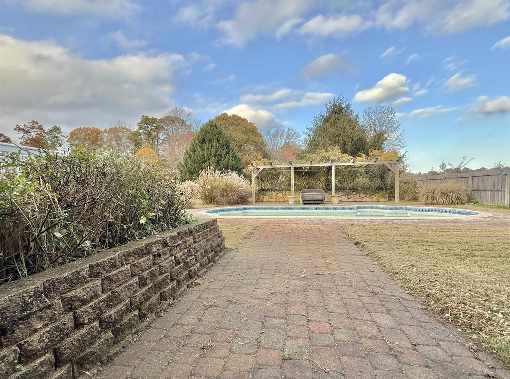 Petersburg, New Jersey, 08270, United States, 4 Bedrooms Bedrooms, ,2.5 BathroomsBathrooms,Residential,Forsale,1994154