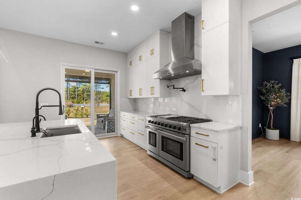 Myrtle Beach, South Carolina, 29577, United States, 5 Bedrooms Bedrooms, ,4.5 BathroomsBathrooms,Residential,Forsale,2008937