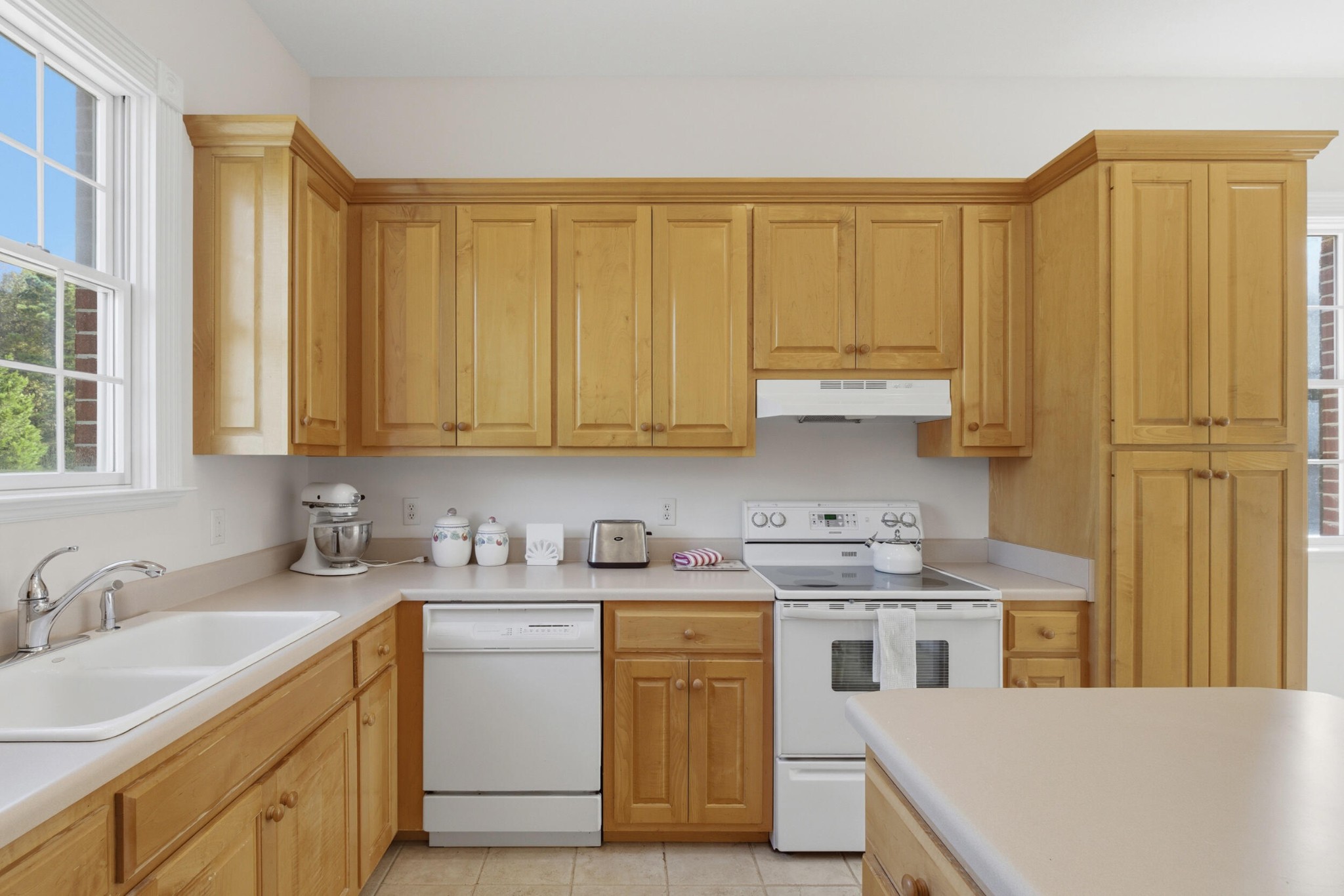 Bridgeport, Alabama, 35740, United States, 4 Bedrooms Bedrooms, ,3.5 BathroomsBathrooms,Residential,Forsale,2009579