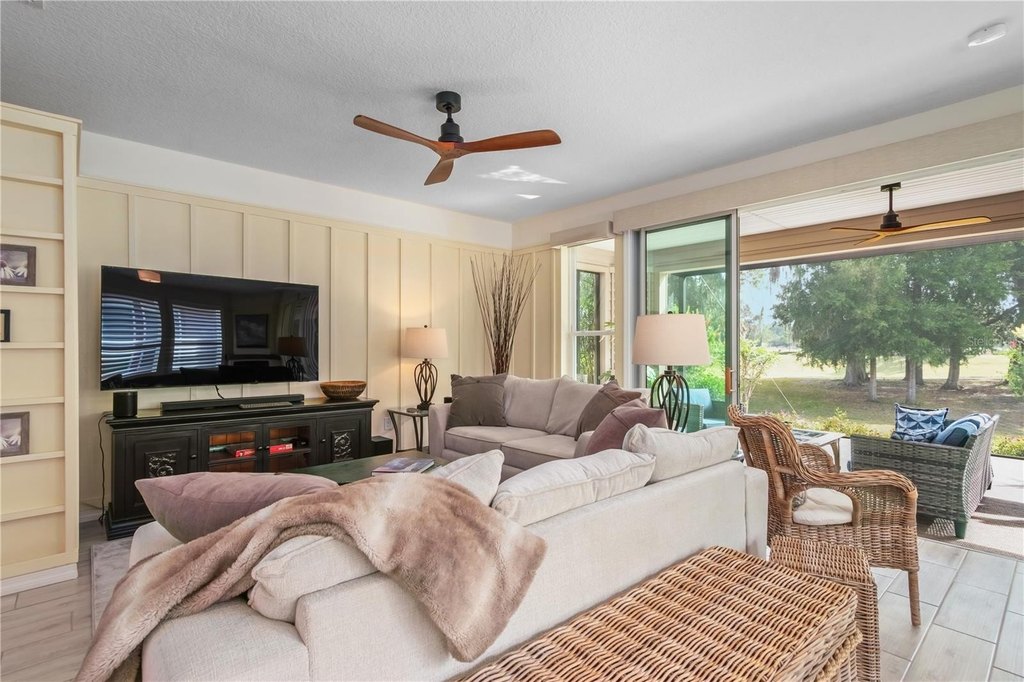 OCALA, Florida, 34482, United States, 2 Bedrooms Bedrooms, ,2 BathroomsBathrooms,Residential,Forsale,2004575