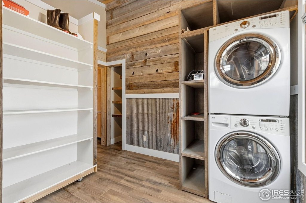 Nunn, Colorado, 80648, United States, 3 Bedrooms Bedrooms, ,2 BathroomsBathrooms,Residential,Forsale,2004285