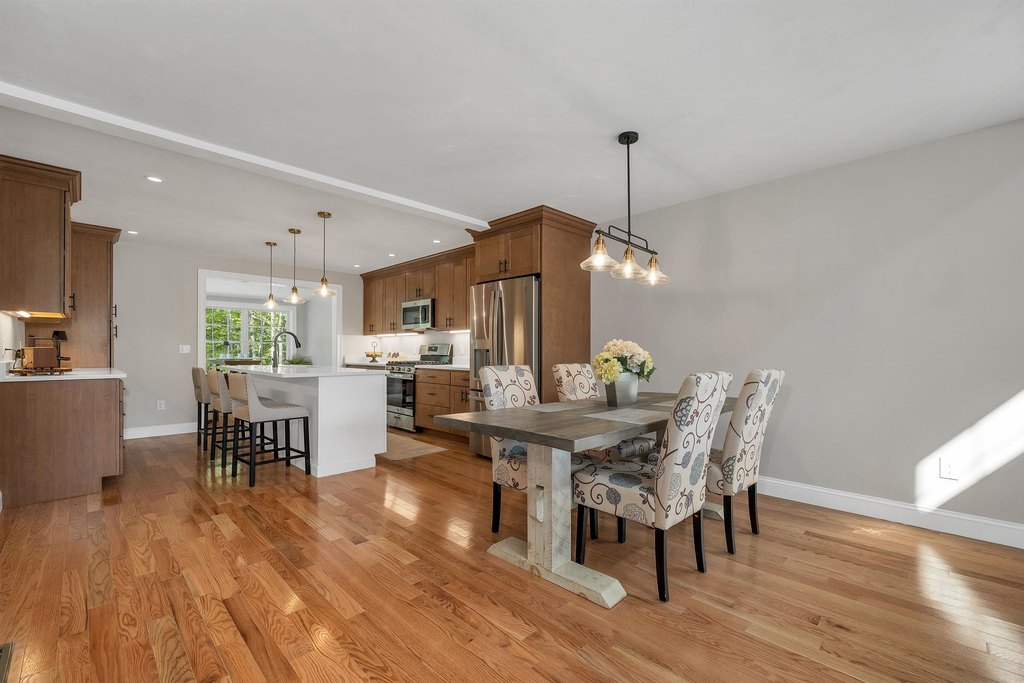 Meredith, New Hampshire, 03253, United States, 4 Bedrooms Bedrooms, ,2.5 BathroomsBathrooms,Residential,Forsale,2002407