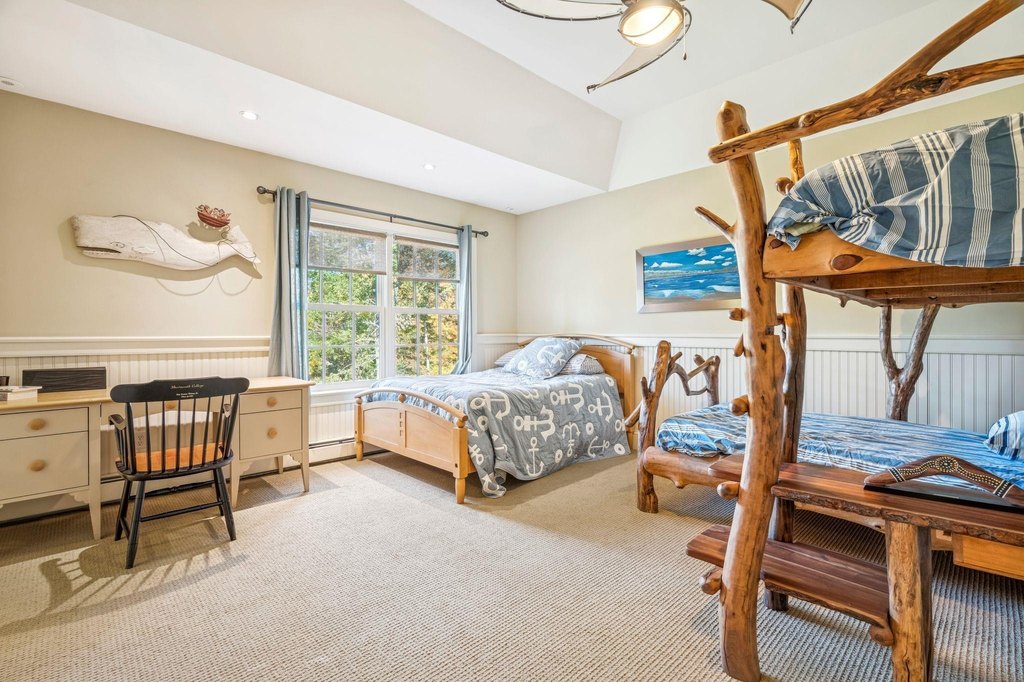 Lyme, New Hampshire, 03768, United States, 4 Bedrooms Bedrooms, ,5.5 BathroomsBathrooms,Residential,Forsale,1999497